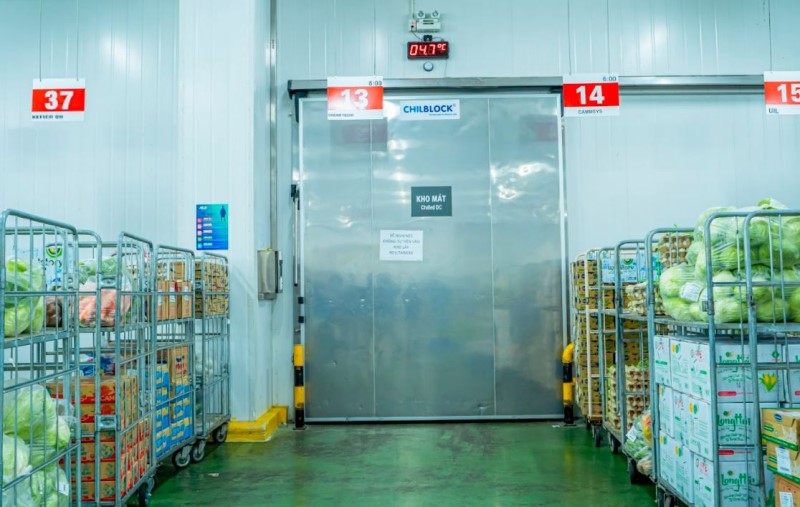 Cửa kho lạnh là gì